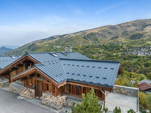 Very high standing chalet in quiet area for sale in Saint-Martin-de-Belleville 1706818636