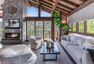 Very high standing chalet in quiet area for sale in Saint-Martin-de-Belleville 1706818636