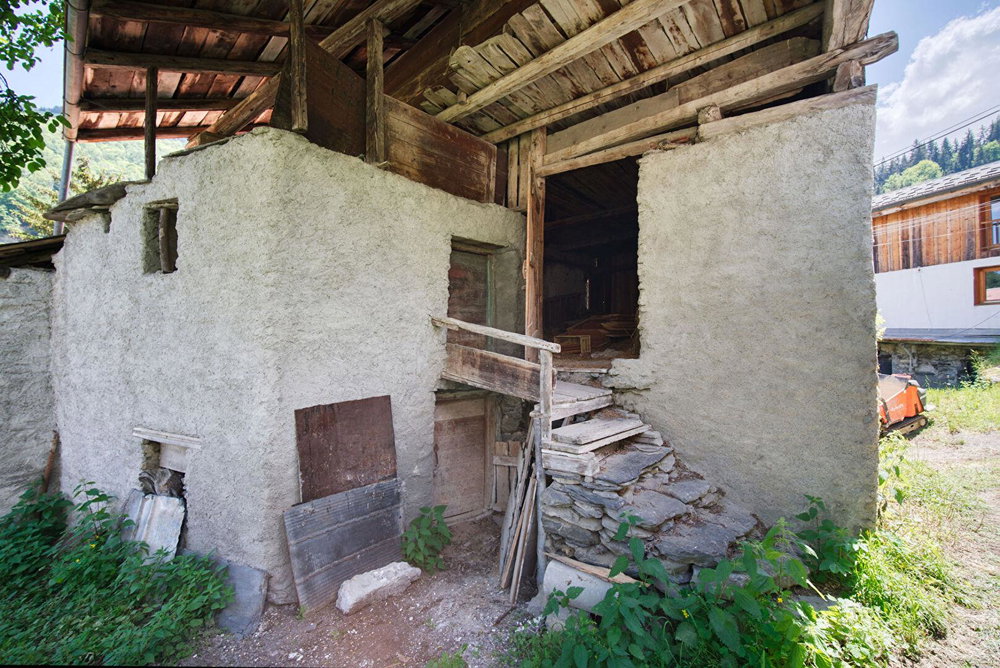 Barn to Renovate with Two Constructible Plots for sale in Saint-Martin-de-Belleville 1741698810