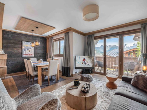 Two-bedroom apartment – resort center for sale in Courchevel 1754612862