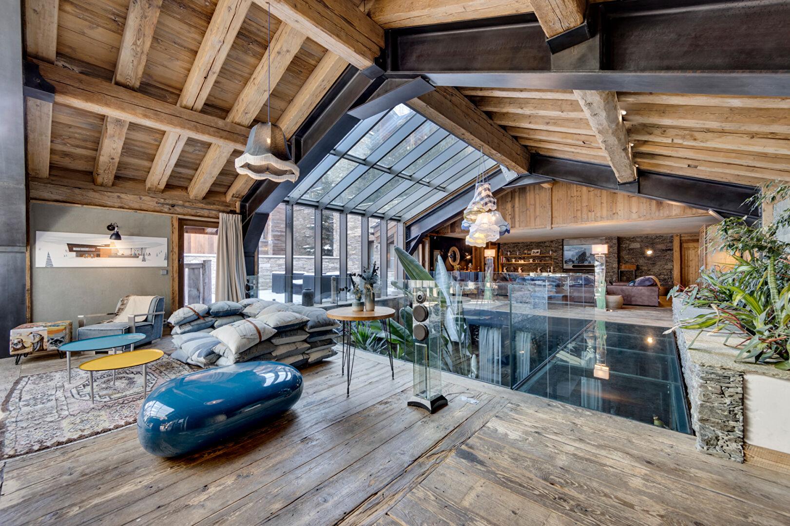 Exceptional chalet Le Petit Alaska for sale in Val d\ 190506044