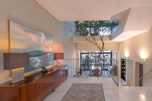 House of 850 m² for sale in Voula 1926231386