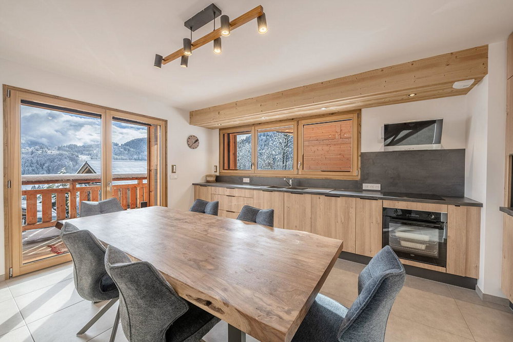 New 3-bedroom chalet – Breathtaking mountain views for sale in Morzine 2013301704