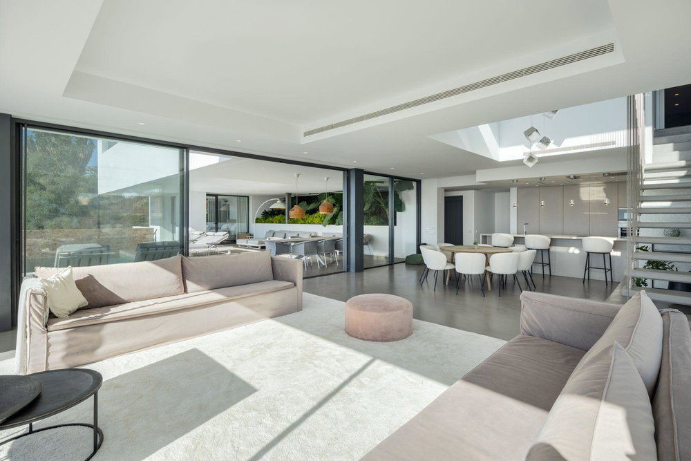 Exceptional Villa with Panoramic Views in El Herrojo Alto, Southern Spain, Marbella 2049963432