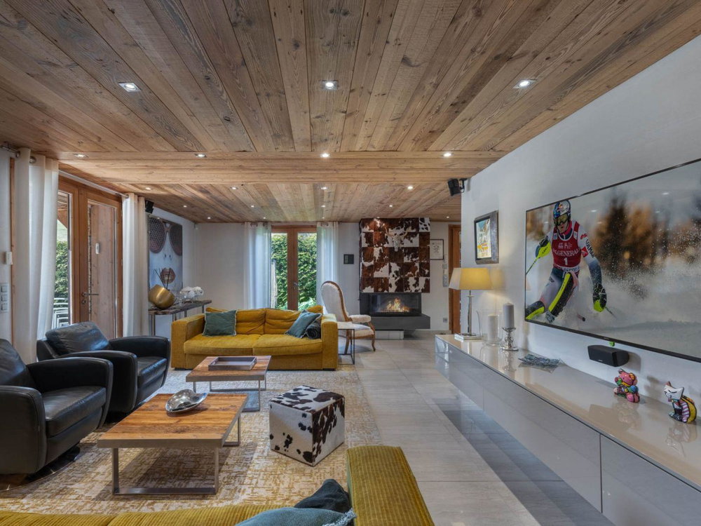 Ground floor apartment – Four bedrooms – close to the village center for sale in Megeve 2089944527