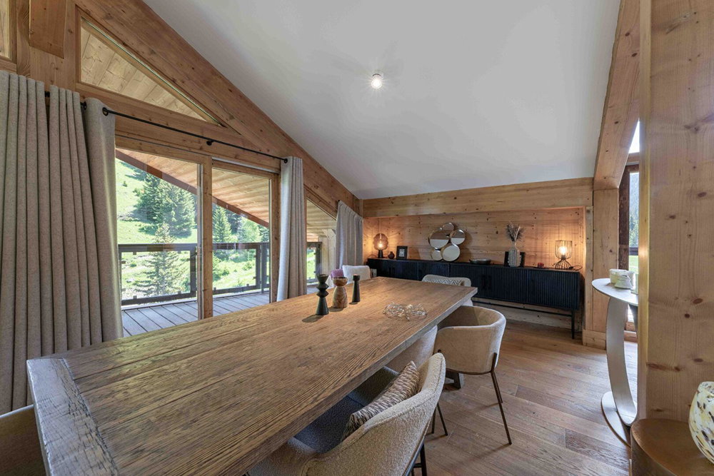 Luxury apartment with views of the mountain peaks for sale in Courchevel 2154396822