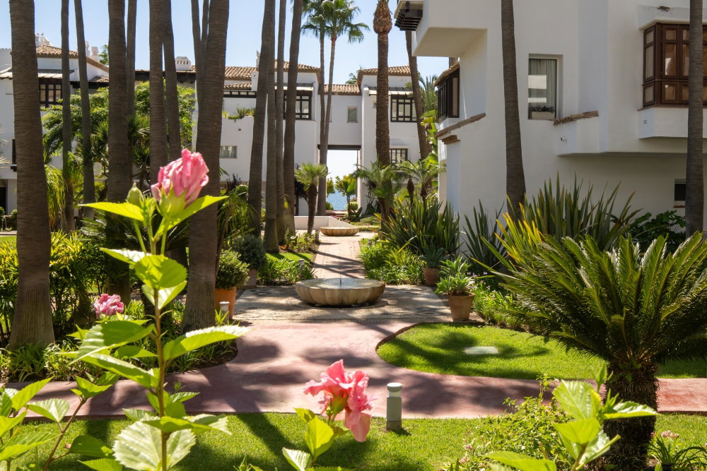 Invest in this sublime 3-bedroom apartment with breathtaking views in Marbella 2223908382