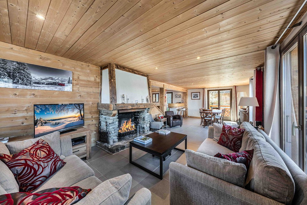 Chalet – 4 bedrooms – overlooking the village for sale in Saint-Gervais Mont-Blanc 2318791379