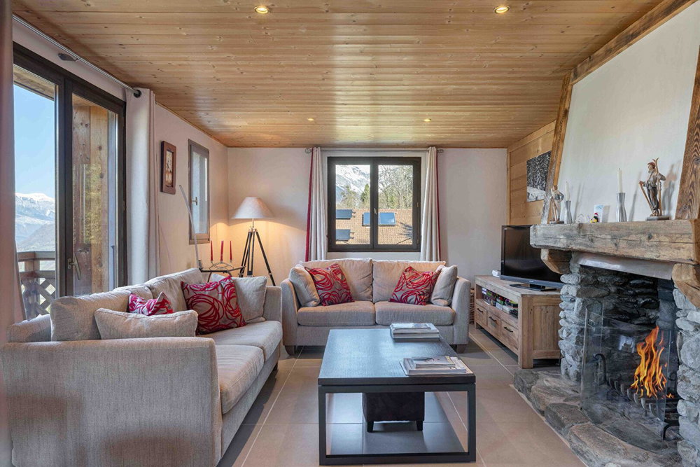 Chalet – 4 bedrooms – overlooking the village for sale in Saint-Gervais Mont-Blanc 2318791379