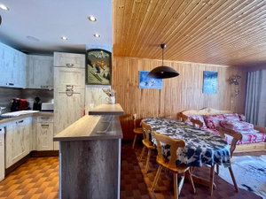 Apartment with South Exposure – Ideally Located for sale in Courchevel 2348429349