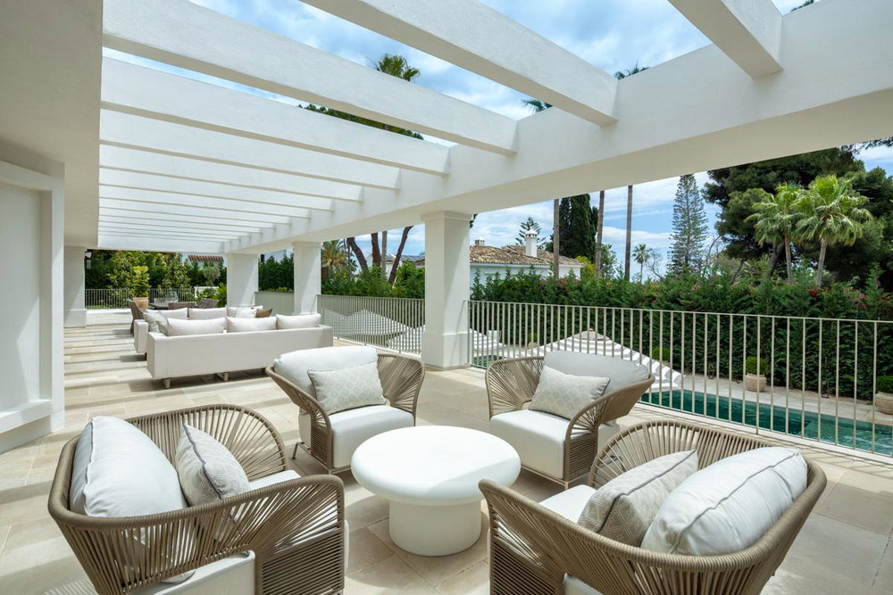 Contemporary villa for sale with mountain views and private tennis court | Rocío de Nagüeles Marbella 2349285061