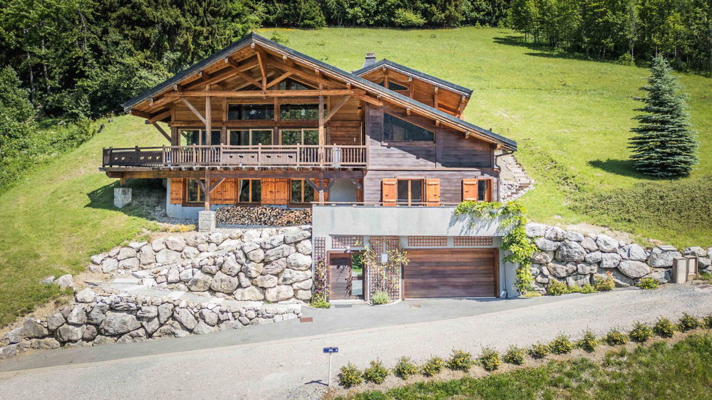 5-bedroom chalet – In the heart of nature for sale in Morzine 2356780966