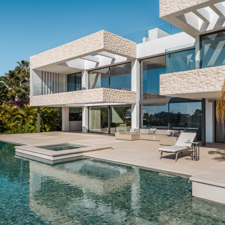Prestige Villa for Sale in La Alquería | Golf Views, Indoor Pool, Gated Community 2364463516