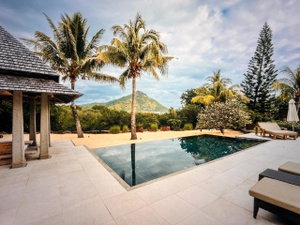 Luxury villa with 5 bedrooms and unobstructed views for sale | Tamarina Golf Resort, Mauritius 2428195189