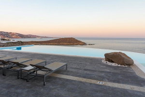 Luxury villa of 1,000 m² with private beach for sale in Mykonos – Aleomandra 2460273616