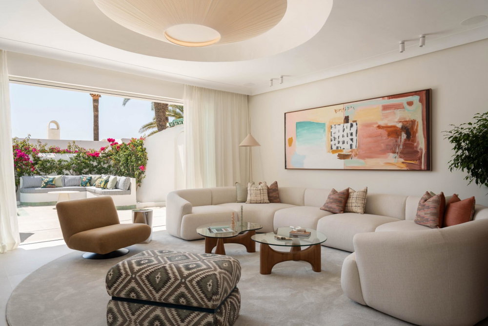 Sea-view villa for sale in Marbella Golden Mile, Marbella | Oasis Club 10 2525168079