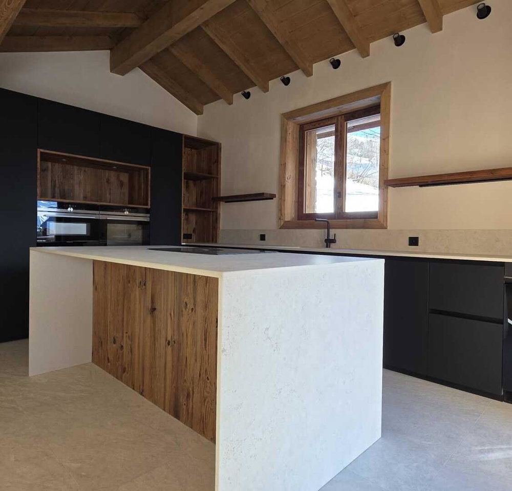 New 5-bedroom chalet – Mountain views for sale in Saint-Martin-de-Belleville 2575834144