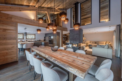 Splendid fully renovated chalet with an indoor swimming pool for sale in Chamonix 2623778496