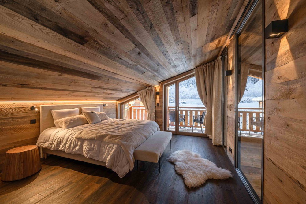Splendid fully renovated chalet with an indoor swimming pool for sale in Chamonix 2623778496