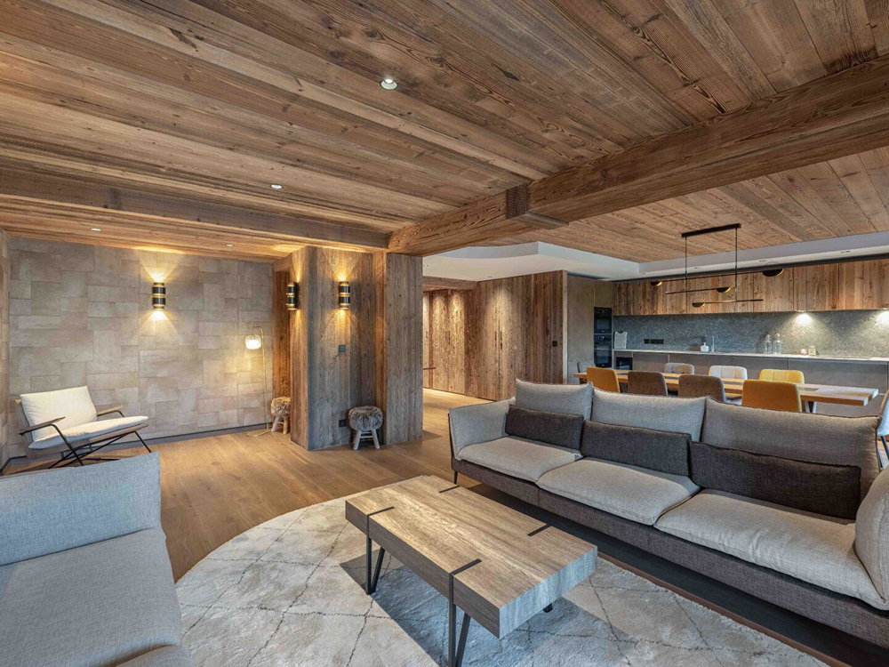 Superb 4-bedroom apartment – 40 metres from the Ski Slope for sale in Meribel 2666318256