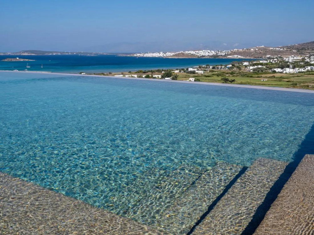 Luxurious villa for sale with pool and sea views 2680108146