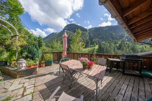 Spacious 7-bedroom chalet – at the foot of the Nyon cable car for sale in Morzine 2754243098
