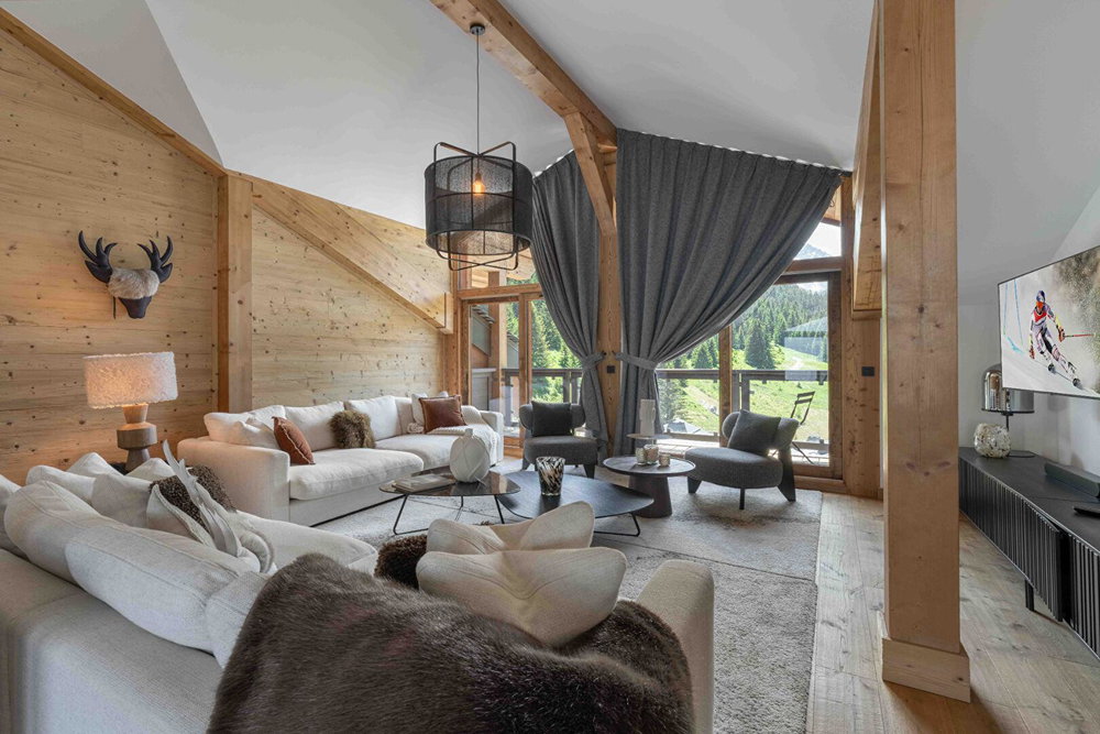 Family penthouse in the heart of the mountains for sale in Courchevel 2883707049