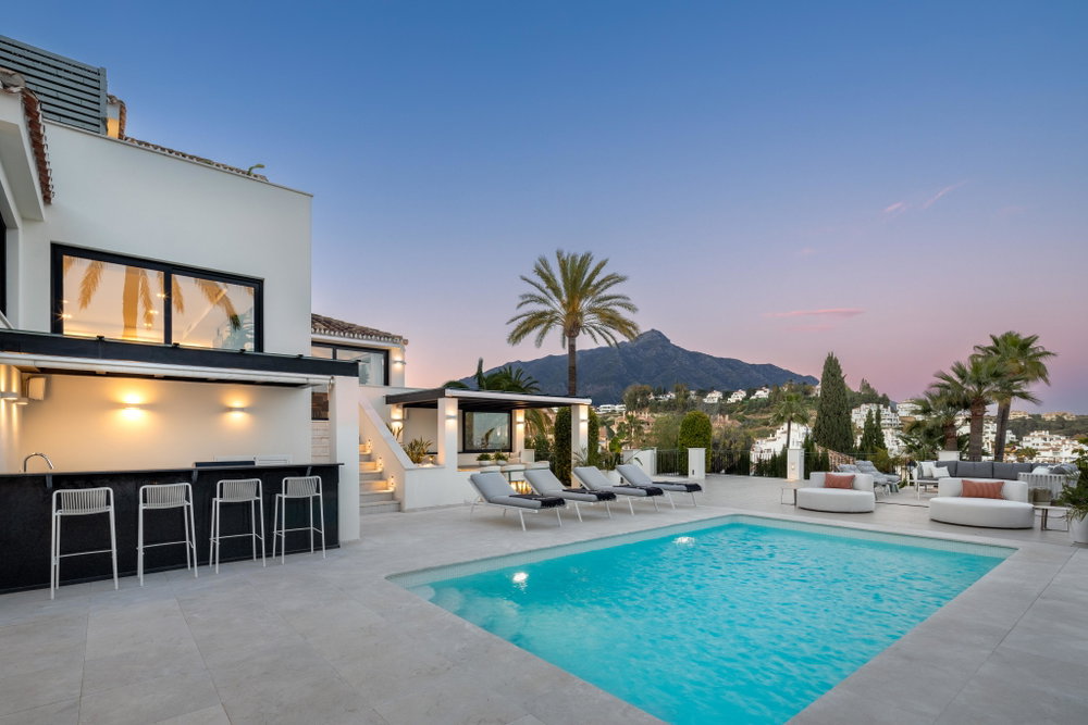 Luxury investment in Marbella, spain – Villa with swimming pool and private garden 2912879627