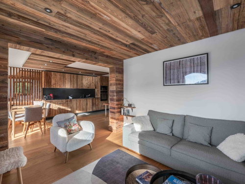 Spacious 3-bedroom apartment with garden – Panoramic views for sale in Megeve 2974733807