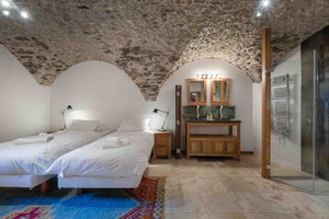 RENOVATED 5-BEDROOM CHALET IN A QUIET VILLAGE for sale in Saint-Martin-de-Belleville 3055840057