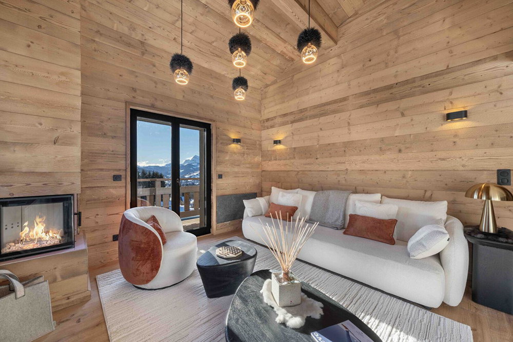 Top-floor duplex in the hills above Megève, 4 bedrooms for sale in Megeve 3113677270
