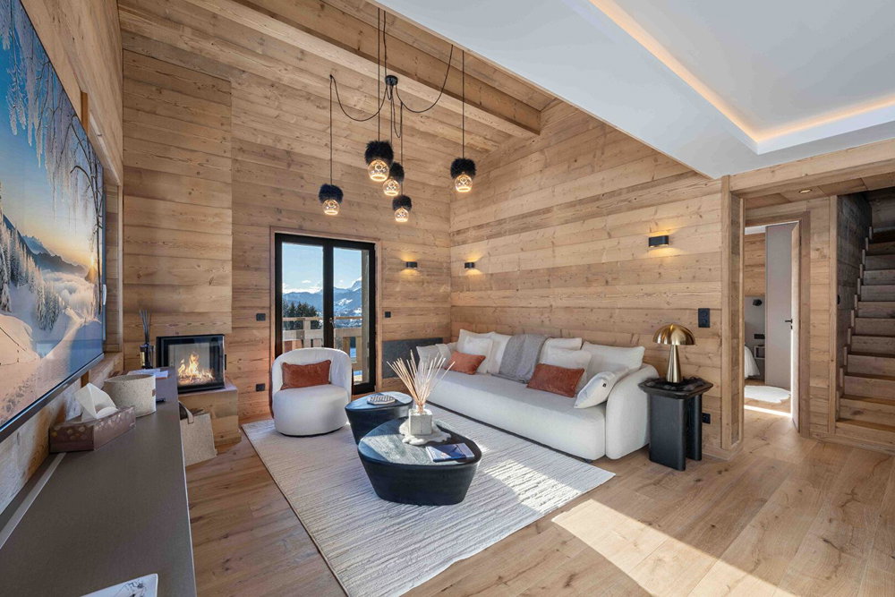 Top-floor duplex in the hills above Megève, 4 bedrooms for sale in Megeve 3113677270