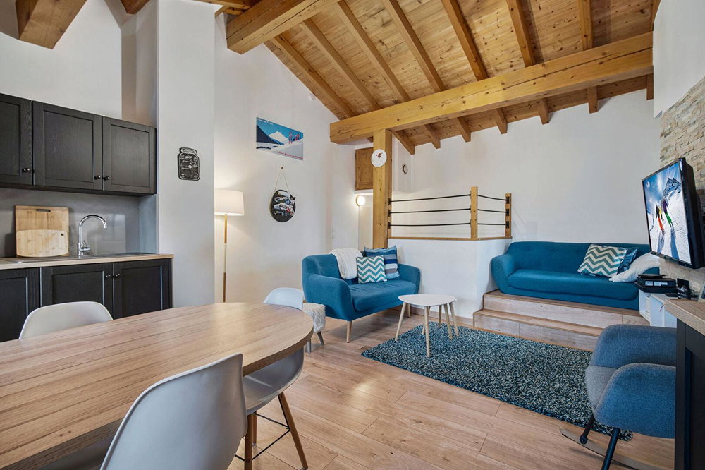 Charming mountain house in the heart of a sought-after village for sale in Saint-Martin-de-Belleville 3170632049