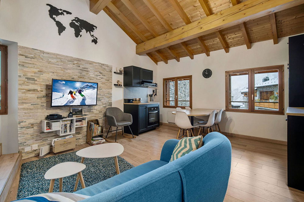 Charming mountain house in the heart of a sought-after village for sale in Saint-Martin-de-Belleville 3170632049