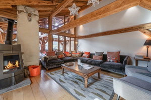 Luxury renovated semi-detached farmhouse – Close to town centre for sale in Morzine 3215871074
