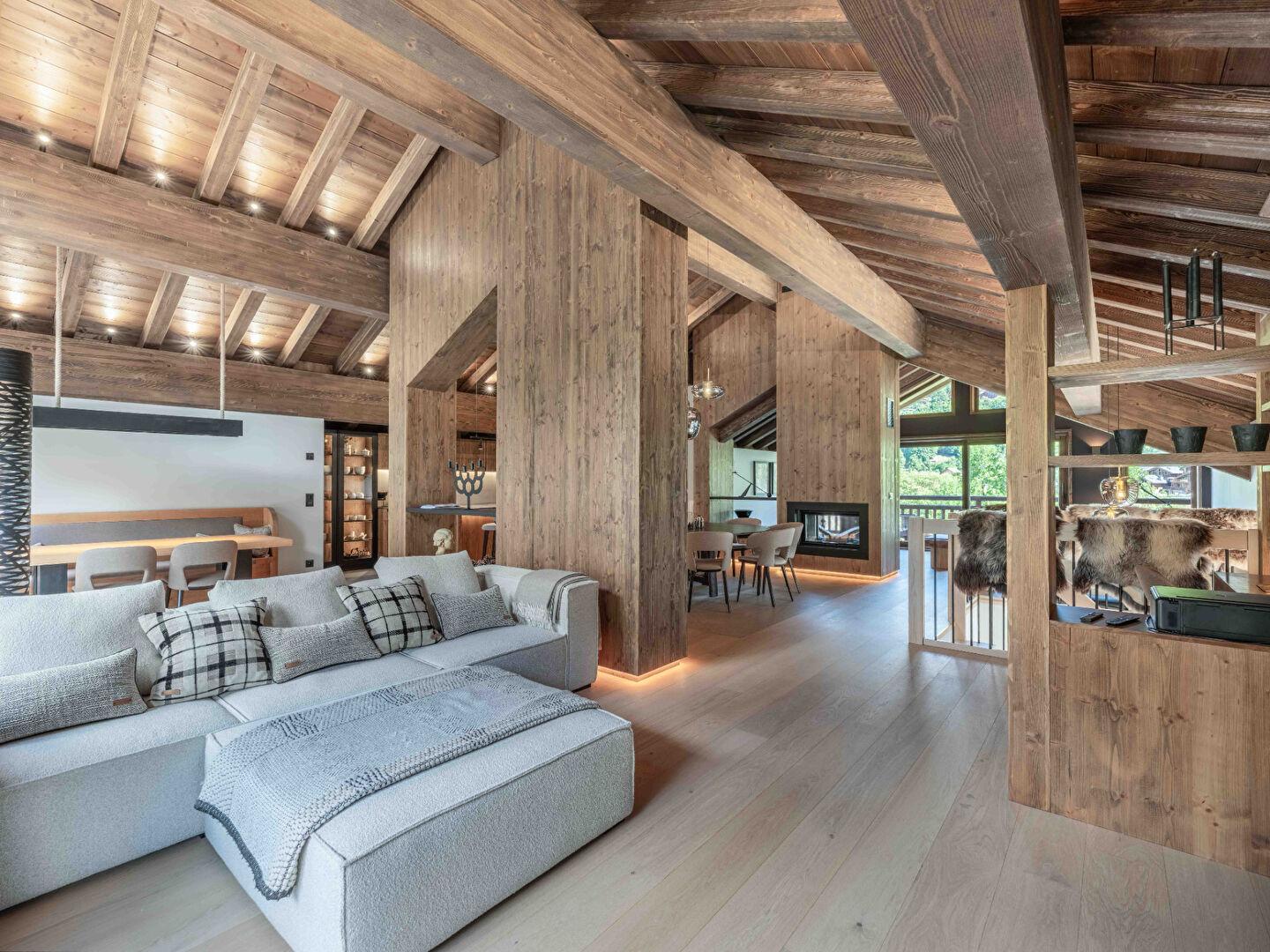 Luxury chalet - 5 bedrooms for sale in Meribel 3240861028