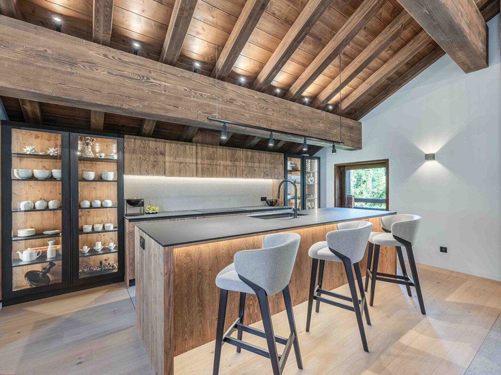 Luxury chalet – 5 bedrooms for sale in Meribel 3240861028