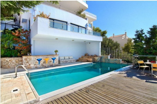 Villa of 520 m² for sale in Voula 3241920843