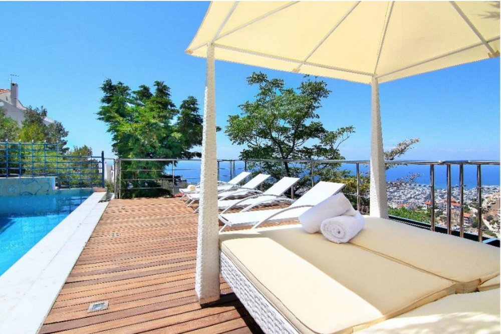 Villa of 520 m² for sale in Voula 3241920843