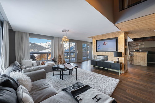 Recent chalet of high standing for sale in Courchevel 3273095128