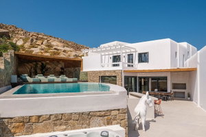 Villa of 215 m² for sale in Mykonos 3297580374