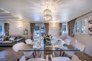 Magnificent chalet – Ski in, Ski out for sale in Courchevel 3369656442