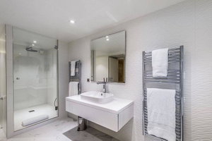Magnificent chalet – Ski in, Ski out for sale in Courchevel 3369656442