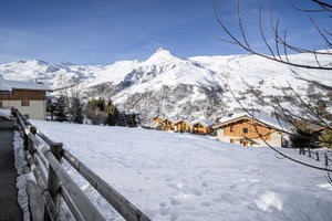 Rare opportunity – South-facing plot at the foot of the slopes for sale in Saint-Martin-de-Belleville 345377784