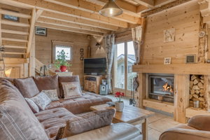 Family chalet – Three bedrooms – Panoramic views for sale in Megeve 3481176020
