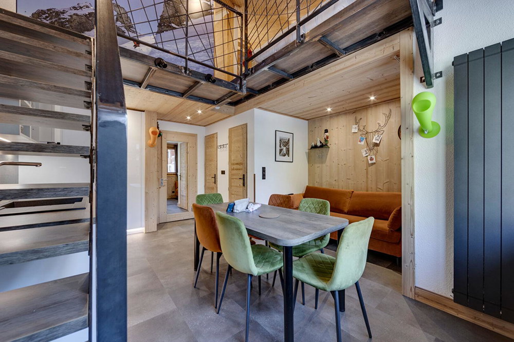 1 bedroom duplex apartment with mountain corner at the foot of the slopes for sale in Tignes 357113605