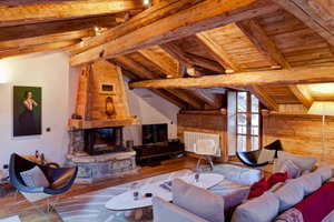 Village house – Resort center for sale in Courchevel 3595965936