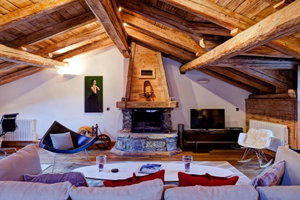 Village house – Resort center for sale in Courchevel 3595965936