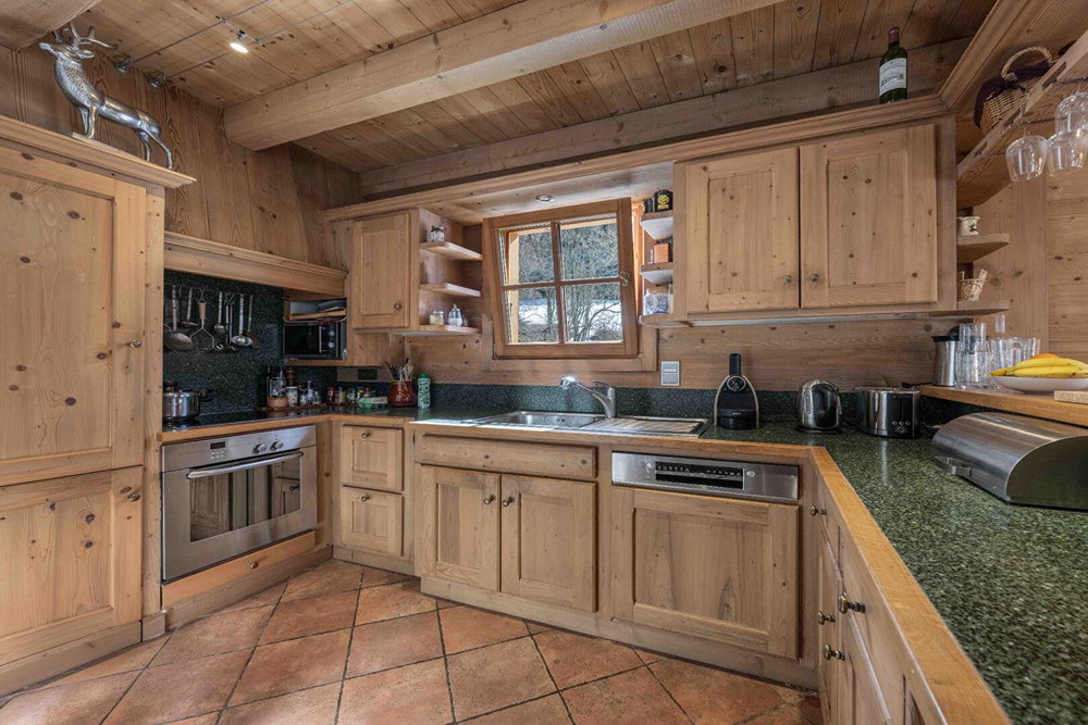 Detached 4-bedroom chalet – Rochebrune for sale in Megeve 3635783822