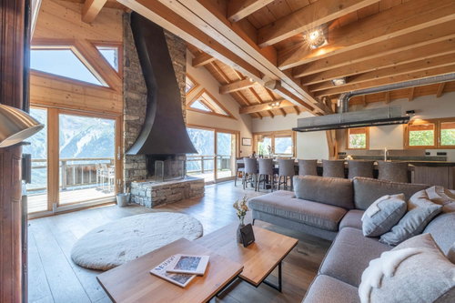 Rare 14-Room Luxury Chalet ? Breathtaking Mountain Views for sale in Les 2 Alpes 3691274059